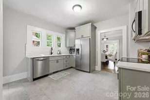 197 Academy St, Canton, NC 28716 - Photo 12