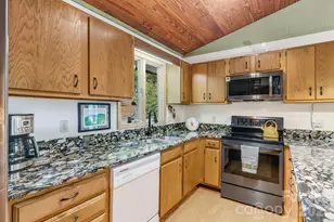 38 Bee Tree Ln, Mars Hill, NC 28754 - Photo 8
