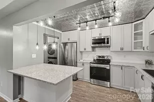 1001 Churchill Downs Ct, Charlotte, NC 28211 - Photo 4