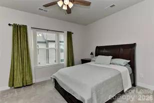 421 Spearfield Ln, Charlotte, NC 28205 - Photo 6