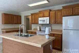 2805 Sweeping Pine Ln, Denver, NC 28037 - Photo 12