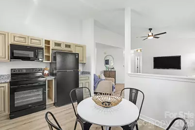 1745 Southwind Drive, Charlotte, NC 28216 - Photo 14