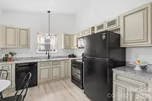 1745 Southwind Dr, Charlotte, NC 28216 - Photo 8