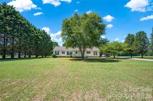766 Midway Rd, Statesville, NC 28625 - Photo 2