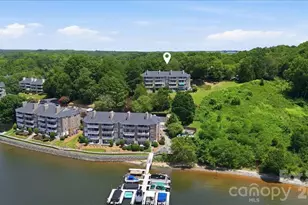 9709 Emerald Point Dr, Charlotte, NC 28278 - Photo 4