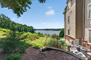 9709 Emerald Point Dr, Charlotte, NC 28278 - Photo 36