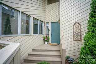 106 Deerlake Dr, Asheville, NC 28803 - Photo 2