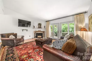 106 Deerlake Dr, Asheville, NC 28803 - Photo 4