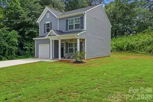 248 Valleybrook Ln, Troutman, NC 28166 - Photo 2