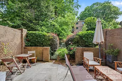 239 N Dotger Avenue, Charlotte, NC 28207 - Photo 10