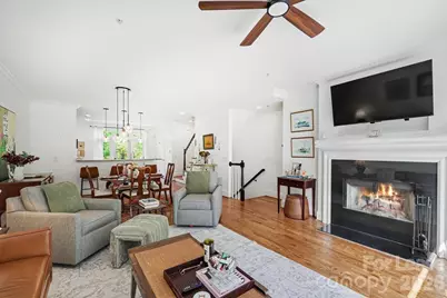239 N Dotger Avenue, Charlotte, NC 28207 - Photo 4