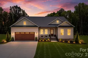 121 Juniper Rd, Mooresville, NC 28115 - Photo 2