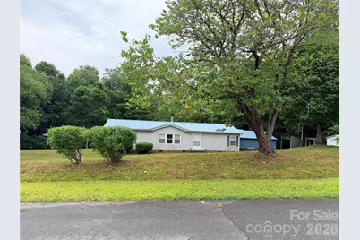 4851 Mounira Avenue, Hickory, NC 28602 - Photo 2
