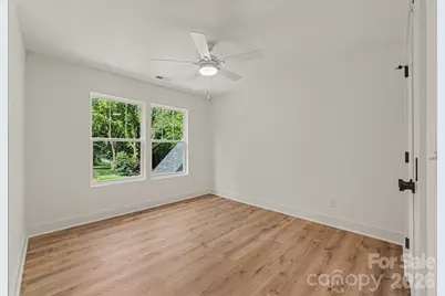 401 7th Street NE, Conover, NC 28613 - Photo 22