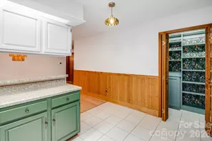 423 Rambling Dr, Hendersonville, NC 28739 - Photo 14