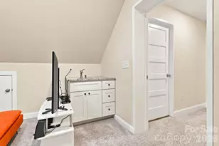 108 W Lee Ave, Bessemer City, NC 28016 - Photo 26