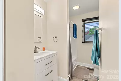 108 W Lee Avenue, Bessemer City, NC 28016 - Photo 18