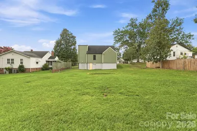 108 W Lee Avenue, Bessemer City, NC 28016 - Photo 32