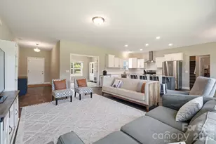 3154 NE 43rd Ave, Hickory, NC 28601 - Photo 8