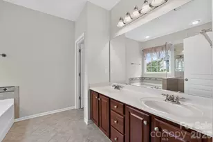 5918 Phyliss Ln, Charlotte, NC 28227 - Photo 16