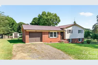 823 Flint Drive, Statesville, NC 28677 - Photo 2