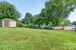 823 Flint Dr, Statesville, NC 28677 - Photo 34