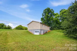 4186 Horseshoe Bend Rd, Hudson, NC 28638 - Photo 6