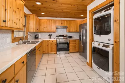 6006 Waterfalls Road, Lenoir, NC 28645 - Photo 22