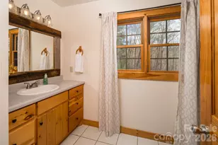 6006 Waterfalls Rd, Lenoir, NC 28645 - Photo 32
