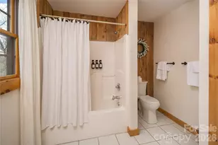 6006 Waterfalls Rd, Lenoir, NC 28645 - Photo 36