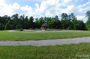 139 W Settings Blvd NW, Valdese, NC 28690 - Photo 1