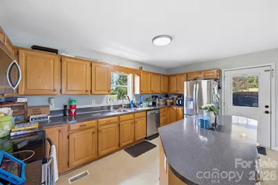5115 Tonys Way, Vale, NC 28168 - Photo 6