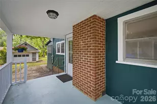 1909 2nd Ave SW, Hickory, NC 28602 - Photo 2