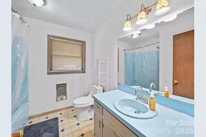 115 Hollifield Street, Spruce Pine, NC 28777 - Photo 14
