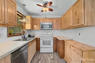 115 Hollifield St, Spruce Pine, NC 28777 - Photo 6