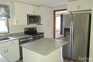 232 Tilson Dr, Mars Hill, NC 28754 - Photo 16
