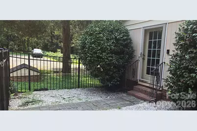 2593 Hickory Highway, Statesville, NC 28677 - Photo 2