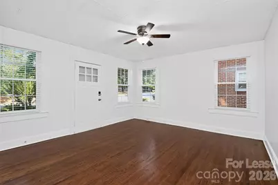 906 S York Street, Gastonia, NC 28052 - Photo 4