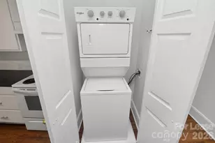 906 S York St, Gastonia, NC 28052 - Photo 8