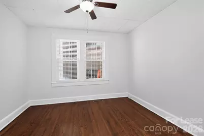 906 S York Street, Gastonia, NC 28052 - Photo 12