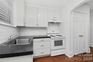 906 S York St, Gastonia, NC 28052 - Photo 6