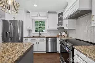 511 Merwick Cir, Charlotte, NC 28211 - Photo 12