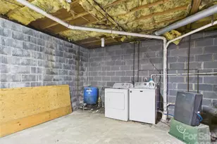 7904 Pinnacle Wind Ln, Lenoir, NC 28645 - Photo 12