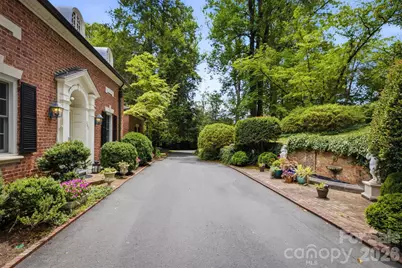 202 Woodside Place SW, Lenoir, NC 28645 - Photo 10