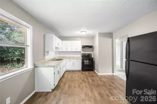 9408 Spruce Pine Pl, Charlotte, NC 28210 - Photo 14