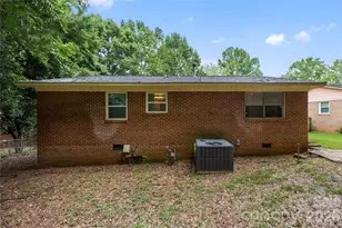 9408 Spruce Pine Pl, Charlotte, NC 28210 - Photo 26