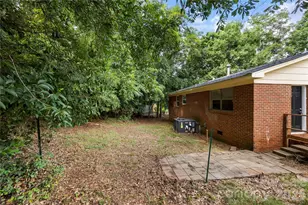 9408 Spruce Pine Pl, Charlotte, NC 28210 - Photo 24