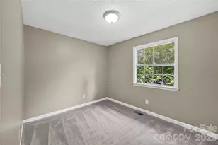 9408 Spruce Pine Pl, Charlotte, NC 28210 - Photo 4