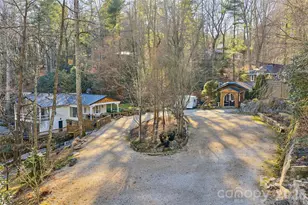 125 Little Willow Cir, Hendersonville, NC 28739 - Photo 2