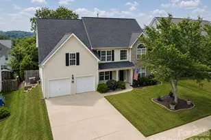 131 Elba Dr, Mooresville, NC 28115 - Photo 2
